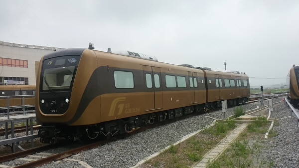김포도시철도가 오는 7월 개통을 위한 종합시험운행에 나선다. 사진은 김포도시철도 열차.