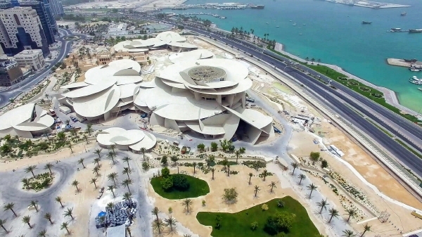 사막의 영원한 장미를 형상화한 카타르 국립박물관이 정식 개장했다. 사진은 현대건설이 시공한 카트르 국립중앙박물관 전경.