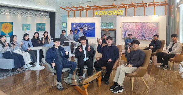 소통간담회인 런치데이에 참석한 한전KDN 본사 직원들.